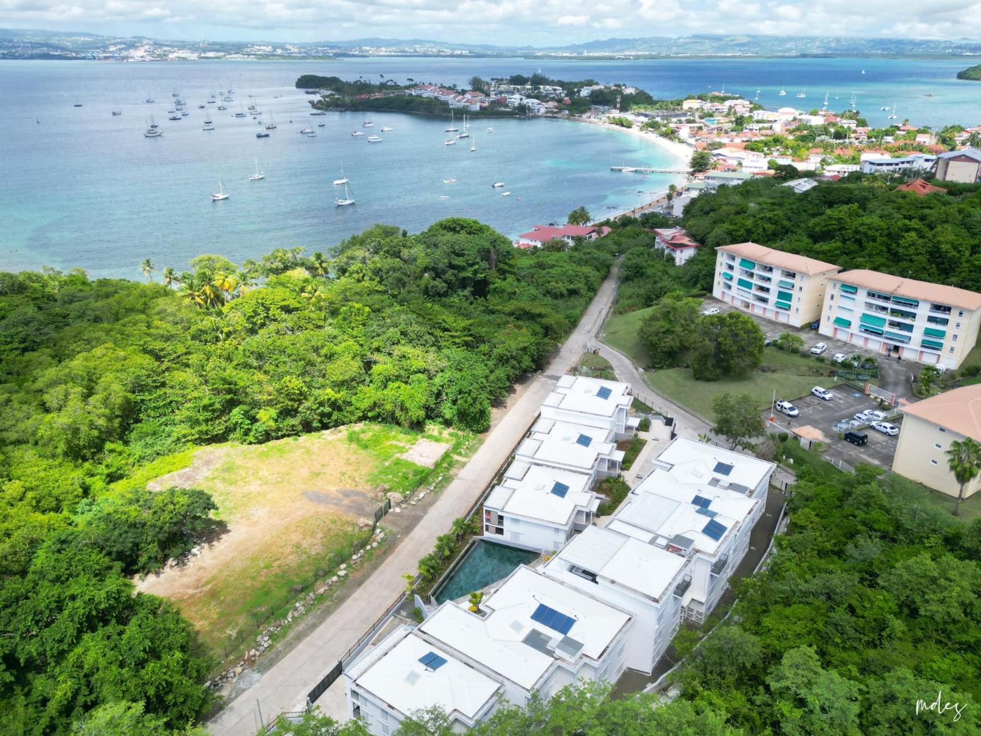 Апарт отель Le Domaine De L'Anse Mitan Ле-Труаз-Иле Экстерьер фото